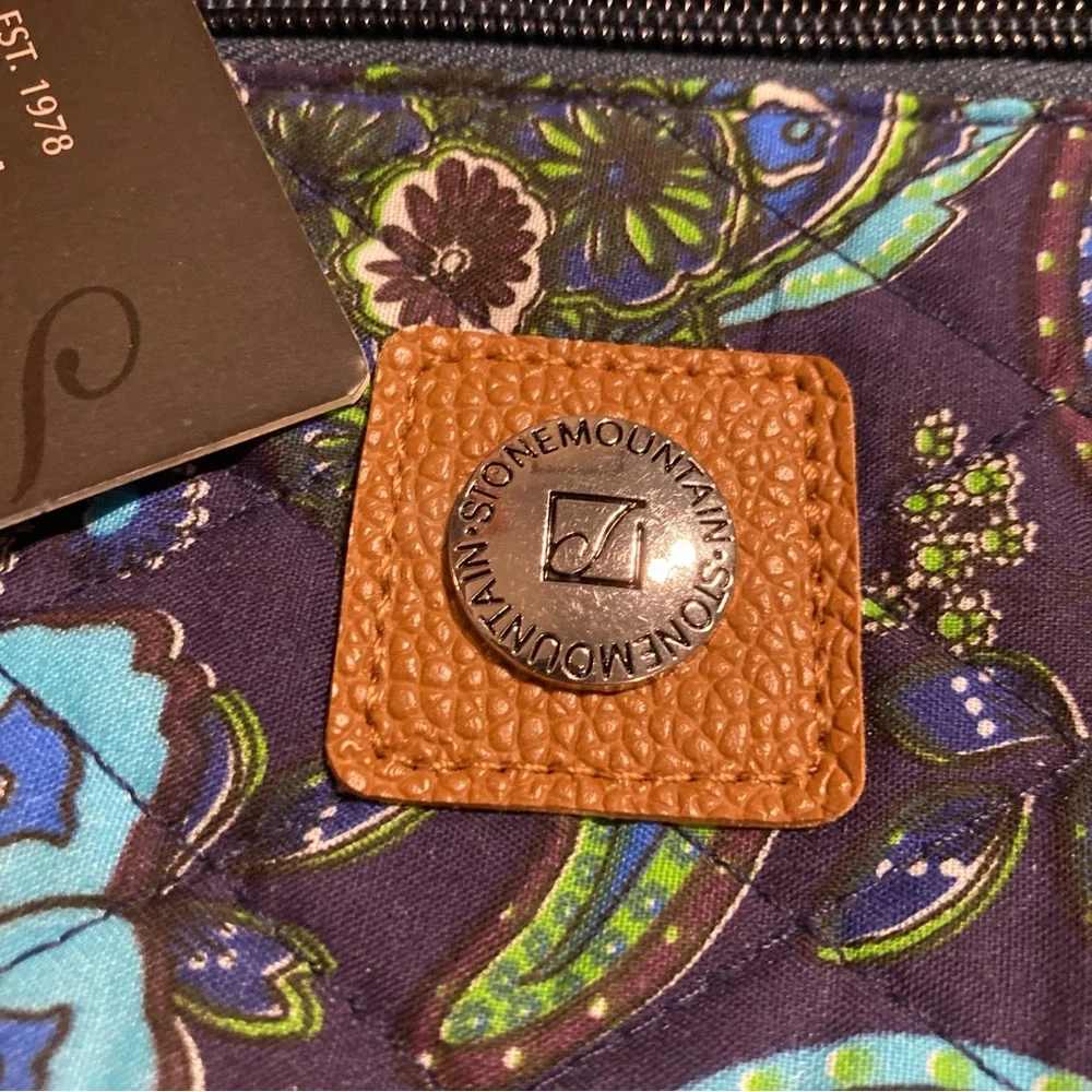 NWT Stone Mountain Paisley Shoulder Tote Bag Purse & Wristlet Blue